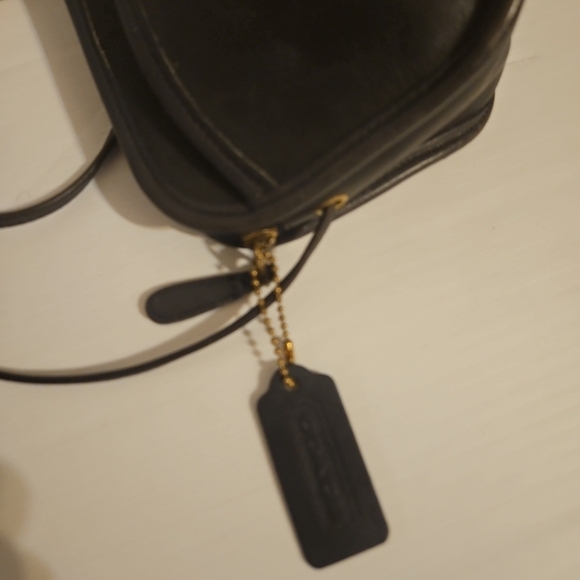 RARE 1990’s COACH HADLEY #9935 Crossbody in Navy - Picture 4 of 12